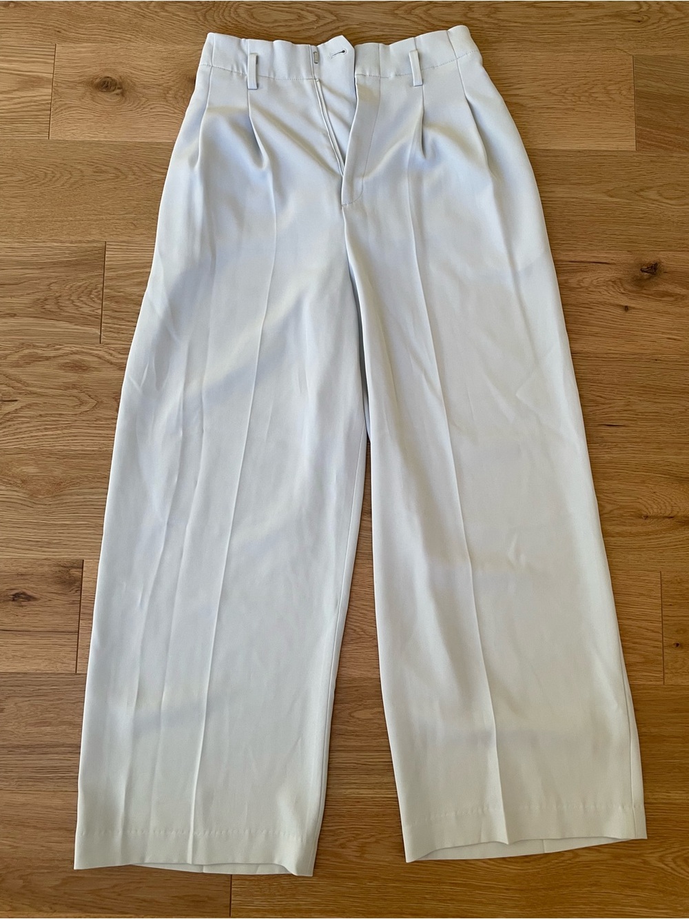Uniqlo Light Gray High-Waist Wide-Leg Pants